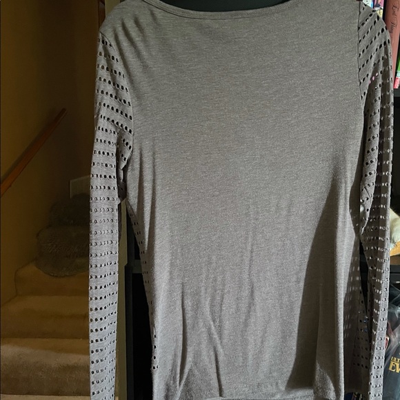 Gray tunic shirt size large - Picture 3 of 3